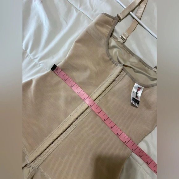 Moldeate suspender straps and hook closure shapewear short size L - Picture 4 of 12